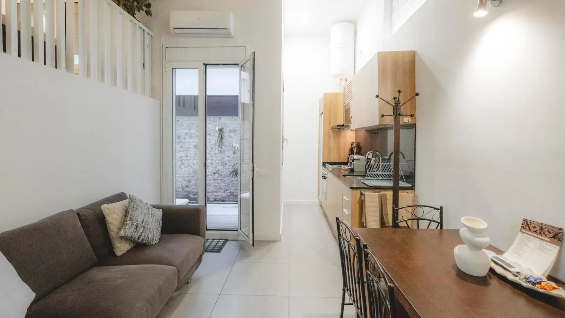 Chic Poble Nou Loft Terrace & Close To The Beach Barcelona